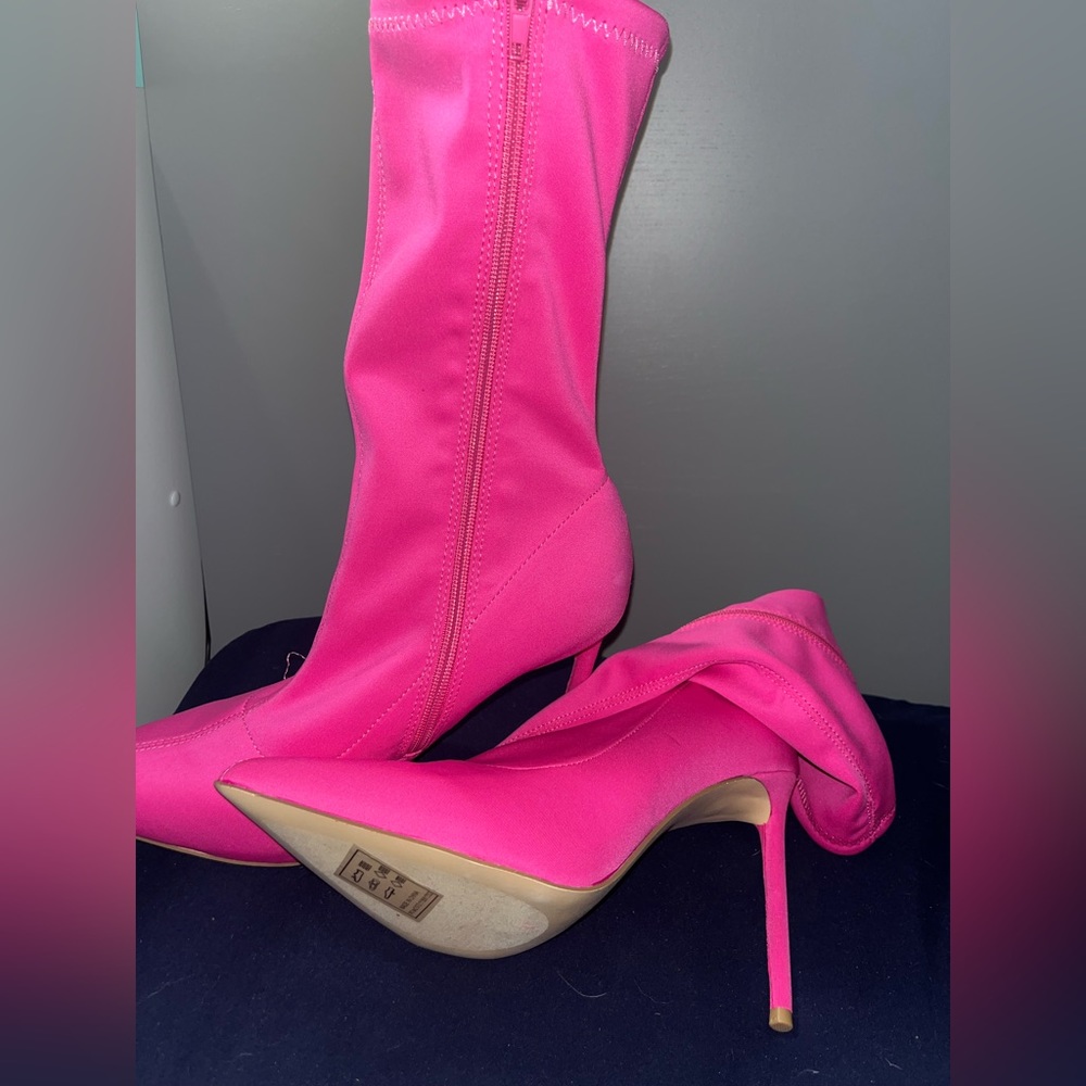 Shein Size 11 Hot Pink Zip Up Booties